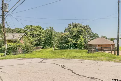 110 Ricky Drive, Gun Barrel City, TX 75156 - Photo 2