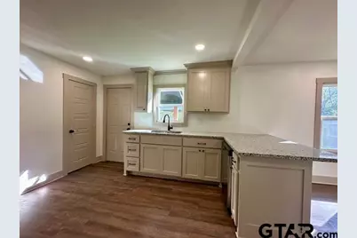 314 E Madison Street, Overton, TX 75684 - Photo 14