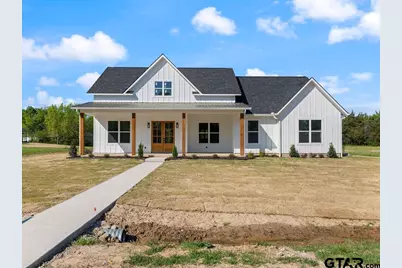 75 W Elmwood Dr, Mt Vernon, TX 75457 - Photo 1