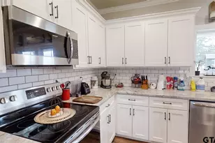 21540 Kayla Ln, Mineola, TX 75773 - Photo 8