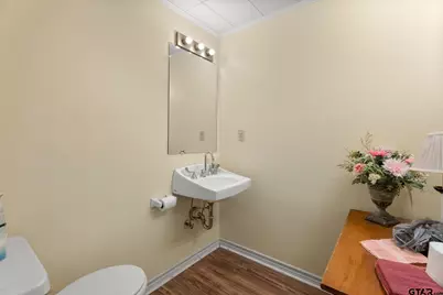 518 Tyler, Jacksonville, TX 75766 - Photo 10