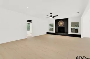 439 Lone Star Ln, Hideaway, TX 75771 - Photo 6