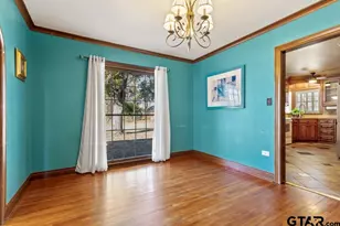 205 N Henry St, Lindale, TX 75771 - Photo 6