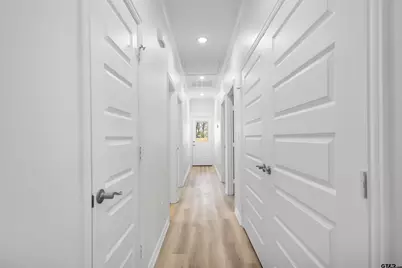 1310 Claude, Tyler, TX 75702 - Photo 14