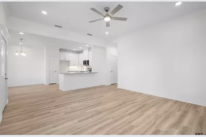 1310 Claude, Tyler, TX 75702 - Photo 8