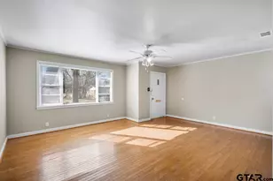 201 Woodbine Dr, Palestine, TX 75803 - Photo 6