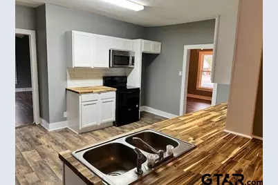 460 W Pine St, Frankston, TX 75763 - Photo 4