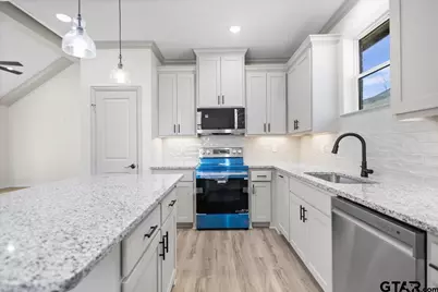 1314 Claude, Tyler, TX 75702 - Photo 10