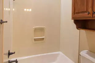 6805 Castle Pines Ct, Tyler, TX 75703 - Photo 24