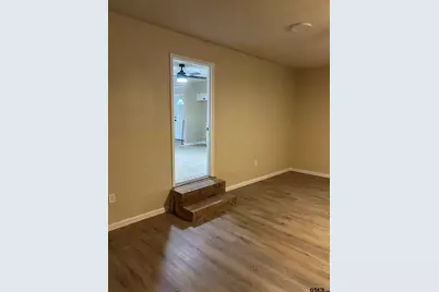 209 W South St, Lindale, TX 75771 - Photo 6