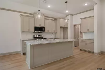 319 August Dr, Bullard, TX 75757 - Photo 10