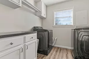 2400 Holly St, Jacksonville, TX 75766 - Photo 18