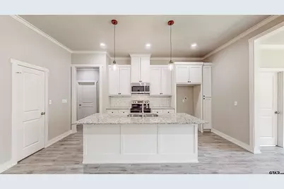 213 S Loveless, Bullard, TX 75757 - Photo 4