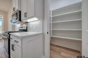 606 Prince Ln, Tyler, TX 75704 - Photo 10