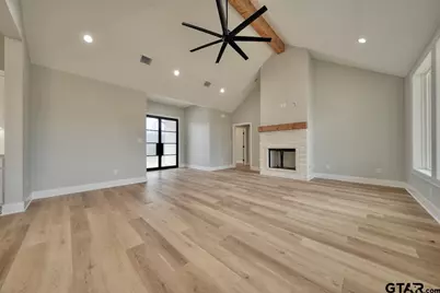 606 Prince Ln, Tyler, TX 75704 - Photo 4