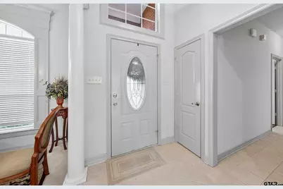 215 Macarthur, Tyler, TX 75704 - Photo 6