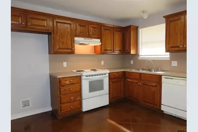 203 Memory Ln. #D, Whitehouse, TX 75791 - Photo 6