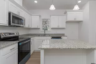 240 Elm St, Winona, TX 75792 - Photo 8