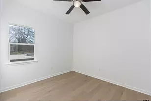 240 Elm St, Winona, TX 75792 - Photo 18