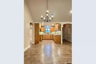 201 Memory Ln, Kilgore, TX 75662 - Photo 10