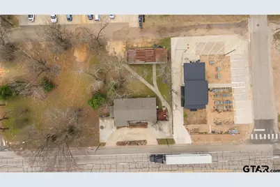 304 N Main, Lindale, TX 75771 - Photo 32