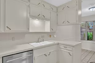 400 and 404 Top Hill Dr, Tyler, TX 75703 - Photo 12