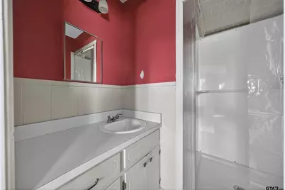 620 N Ravine St, Emory, TX 75440 - Photo 14