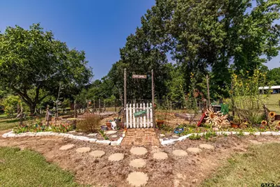 5624 E Fm 323, Palestine, TX 75801 - Photo 18