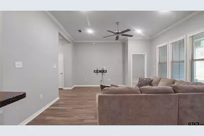 2927 Meadow Brook Trl, Tyler, TX 75701 - Photo 8