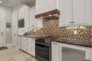 9276 Villas Ct, Tyler, TX 75703 - Photo 12