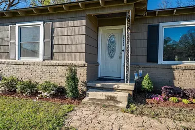 2521 Sunnybrook, Tyler, TX 75701 - Photo 2