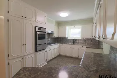 700 David Dr, Tyler, TX 75703 - Photo 14