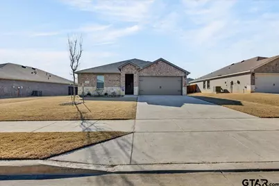 1203 Hidden Valley Dr, Chandler, TX 75758 - Photo 1