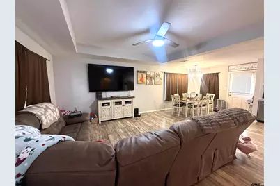 208 Sunny Ln, Mt Pleasant, TX 75455 - Photo 2