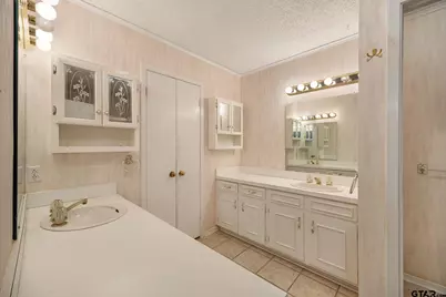 504 Woodland Hills Dr, Tyler, TX 75701 - Photo 22