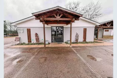 122 Fulton St, Pittsburg, TX 75686 - Photo 2