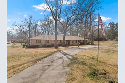 416 Dogwood, Mt Pleasant, TX 75455 - Photo 2