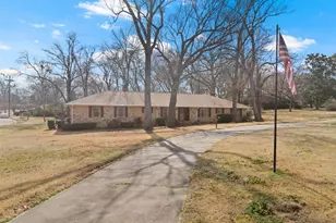 416 Dogwood, Mt Pleasant, TX 75455 - Photo 2