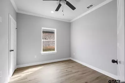 300 S Roden Ln, Gladewater, TX 75647 - Photo 28