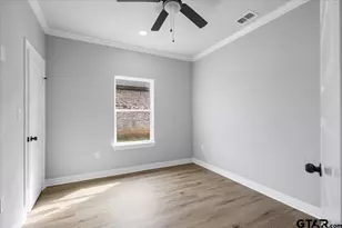 300 S Roden Ln, Gladewater, TX 75647 - Photo 28