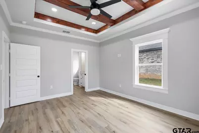 300 S Roden Ln, Gladewater, TX 75647 - Photo 18