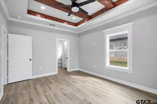 300 S Roden Ln, Gladewater, TX 75647 - Photo 18