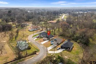 300 S Roden Ln, Gladewater, TX 75647 - Photo 38