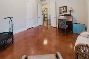 614 Huntwick Ln, Tyler, TX 75703 - Photo 18