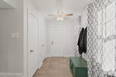 319 E 1st Street, Tyler, TX 75701 - Photo 14