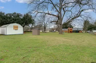 308 Shamrock Dr, Palestine, TX 75803 - Photo 26