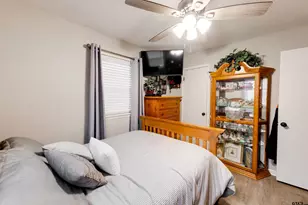 308 Shamrock Dr, Palestine, TX 75803 - Photo 18