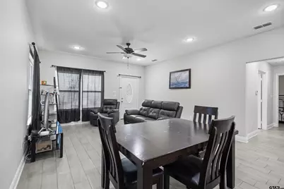 1126 E Oakwood St, Tyler, TX 75702 - Photo 6
