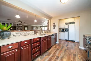 4538 W Loop 281, Longview, TX 75604 - Photo 18