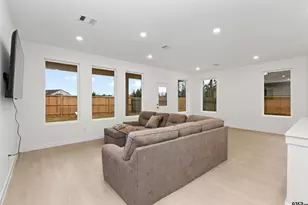 10100 Oakland Hills Dr, Cleveland, TX 77327 - Photo 12